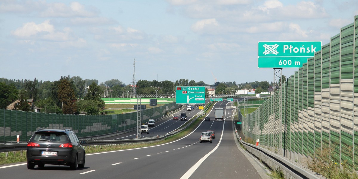 Droga krajowa nr 7 na odcinku z węzła Modlin do Czosnowa ma zostać przebudowana do parametrów drogi ekspresowej. Najkorzystniejszą ofertę złożył Budimex. 