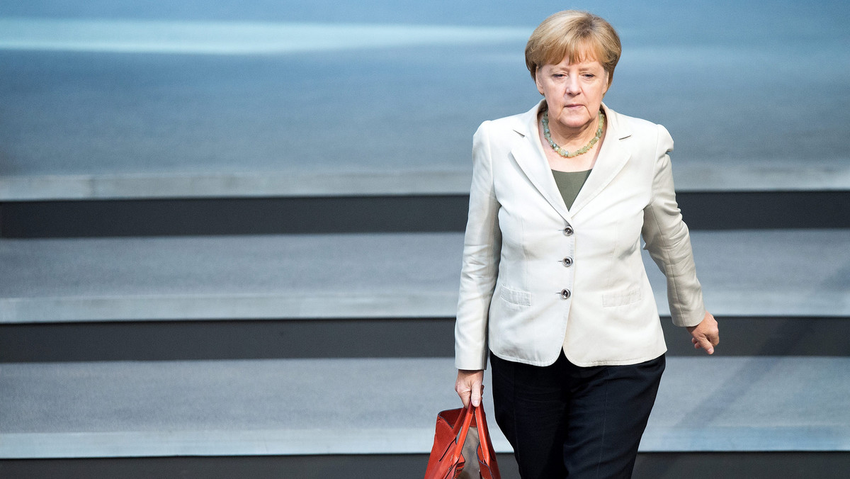 Kanclerz Angela Merkel wykluczyła możliwość zwiększenia przez Niemcy budżetu na wojsko. Szefowa niemieckiego rządu powiedziała we dziś, że nowe zadania wynikające z ustaleń ze szczytu NATO zostaną sfinansowane z dostępnych obecnie funduszy.
