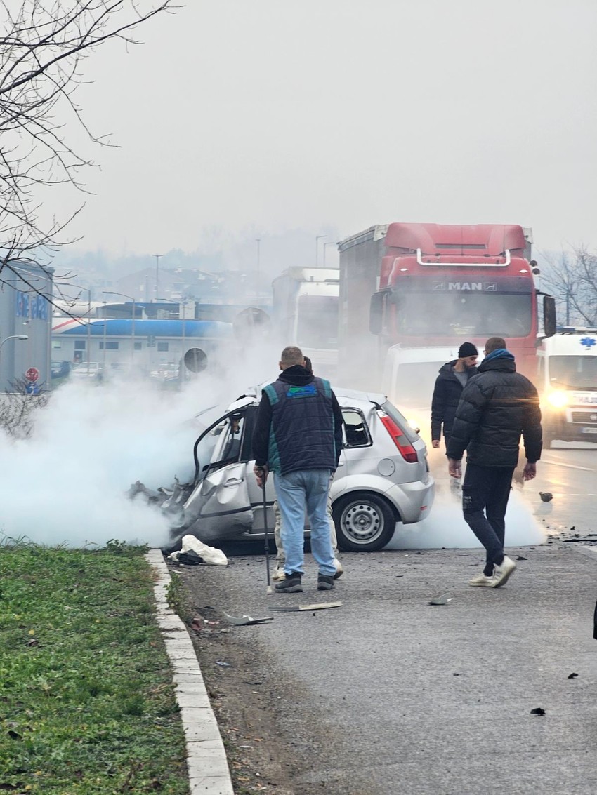Težak udes na obilaznici kod Gornjeg Milanovca