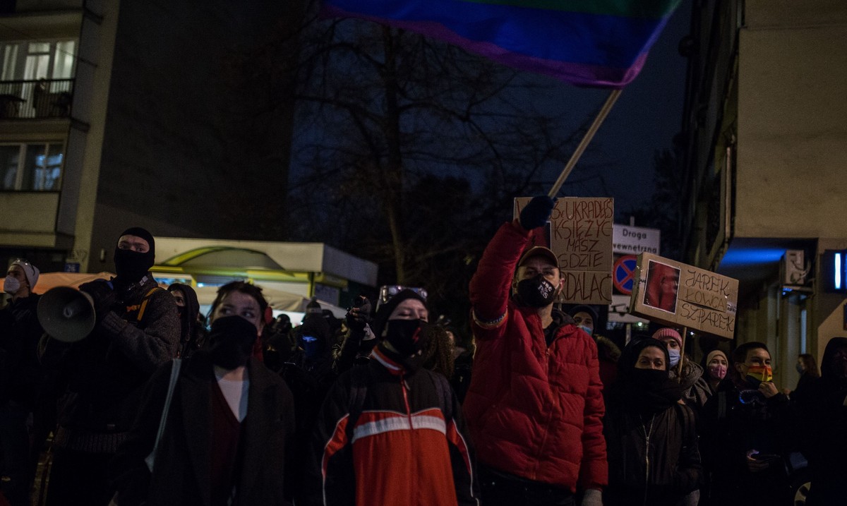 Protest pod komisariatem policji