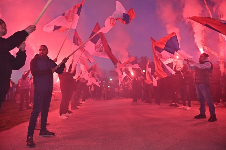 Preljina, doček uz zastave, vatromet i pesmu