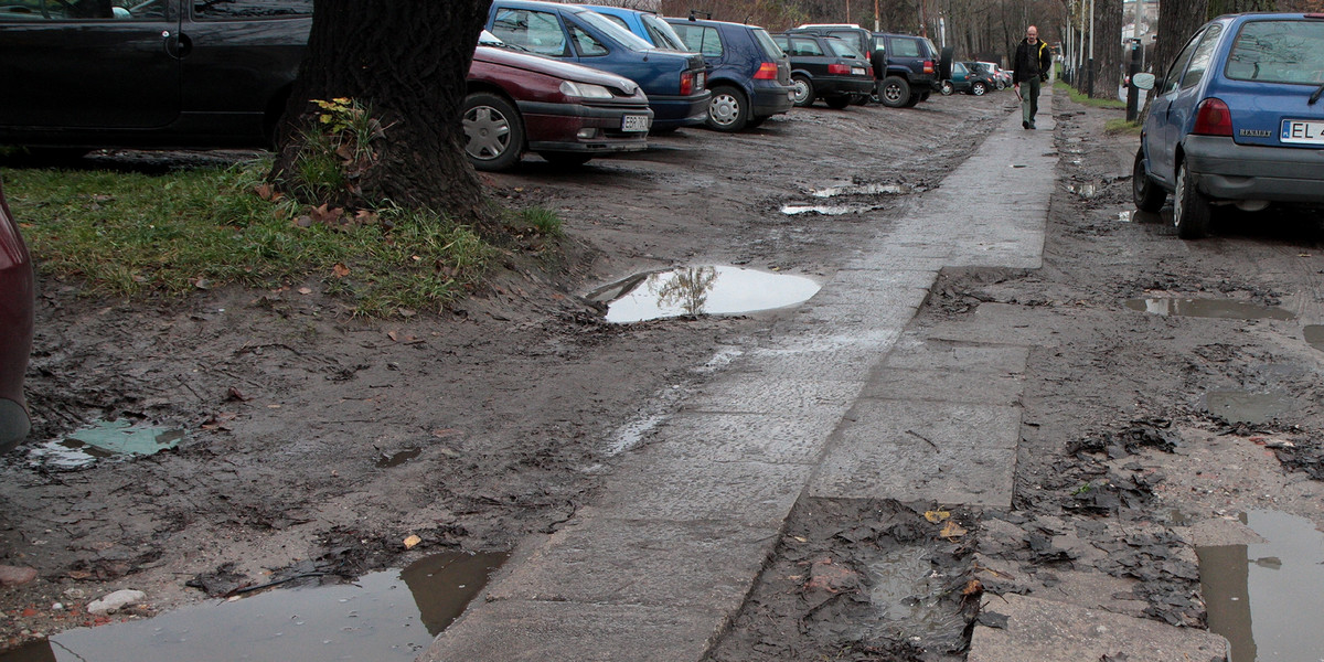 Zróbcie parking przed szpitlem