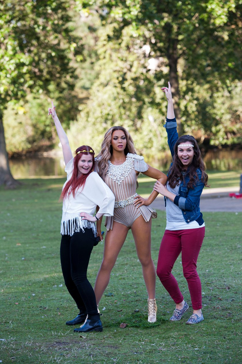 Figura woskowa Beyonce w parku w Londynie