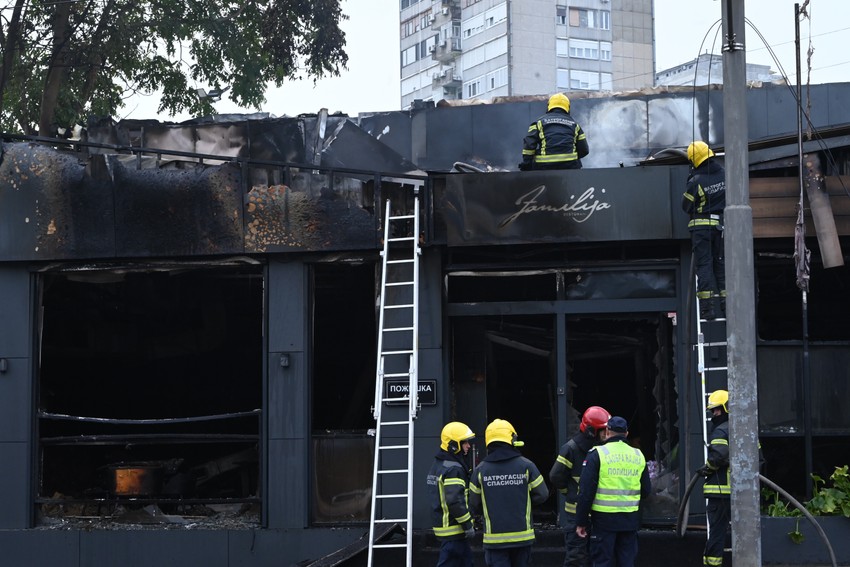 Vatrogasci spasioci su i dalje prisutni