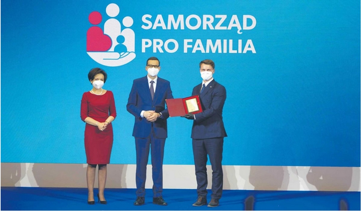 Wręczenie nagród w pierwszej edycji konkursu Samorząd PRO FAMILIA
