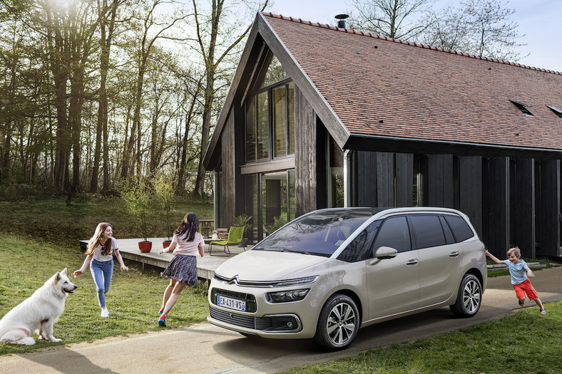 Citroen C4 Picasso po liftingu - Bardziej elegancki i lepiej wyposażony