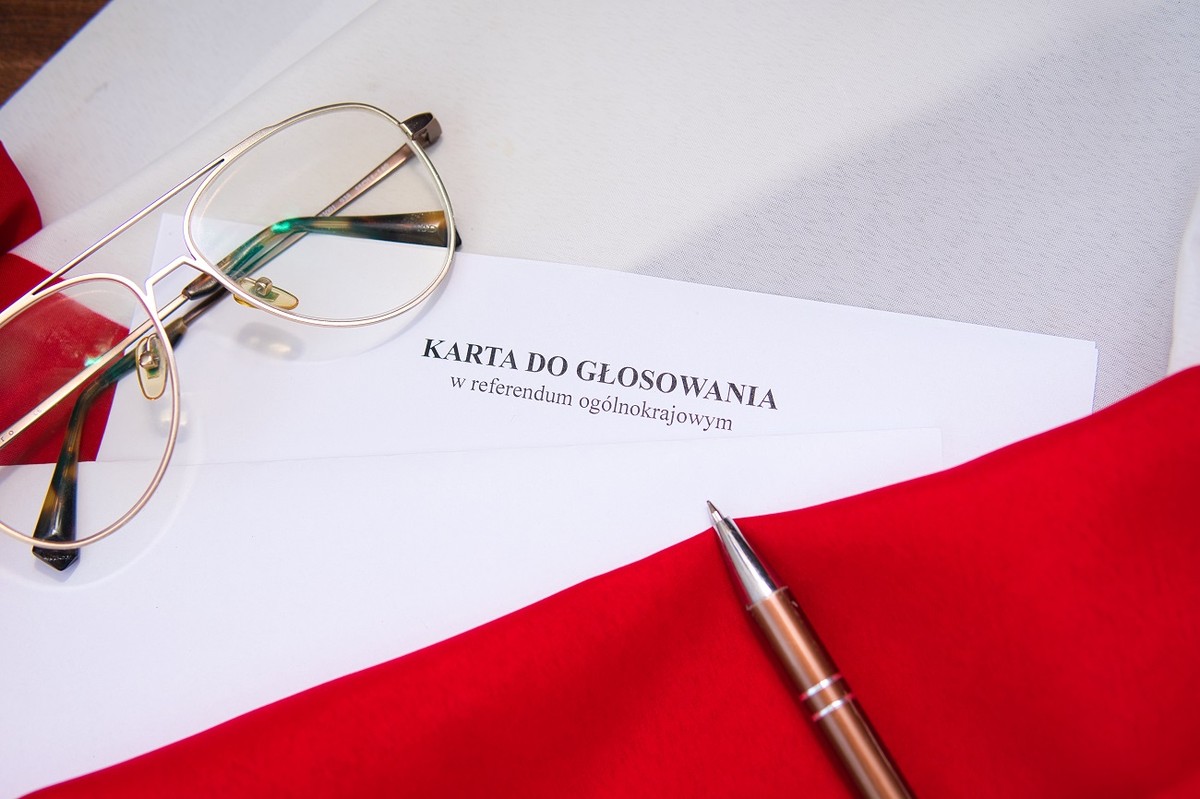 Referendum 2023. Co zrobić z kartą do referendum? Kiedy głos jest nieważny?