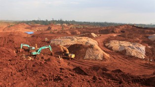 Handel niklem na londyńskiej giełdzie metali wstrzymany. Inwestorzy dużo tracą