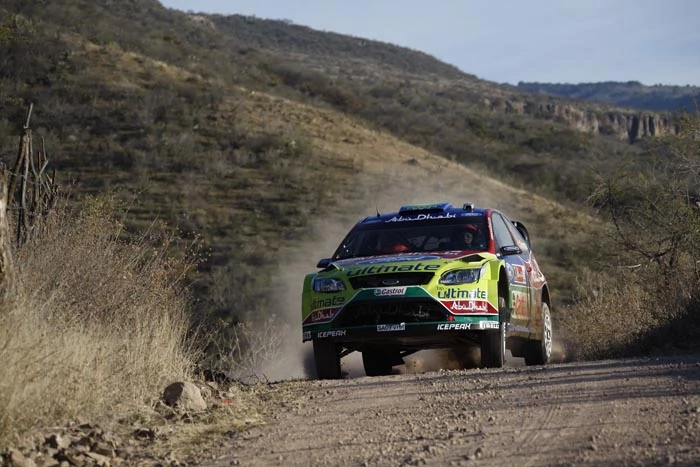 Rajd Meksyku 2010: Sébastien Loeb ucieka, Mikko Hirvonen walczy o awans (relacja z 2. etapu)