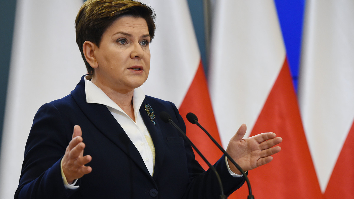 Przy okazji - odbywającego się dzisiaj - szczytu UE w Brukseli ma dojść do spotkania premier Beaty Szydło i przewodniczącego Parlamentu Europejskiego Martina Schulza - poinformował rzecznik Stałego Przedstawicielstwa RP przy UE Artur Habant.