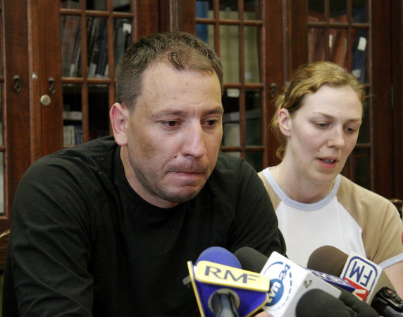 Jacek Olszewski i siostra Agaty Mróz na konferencji prasowej po śmierci siatkarki