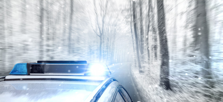 Policja radzi i ostrzega przed wysokimi mandatami. Jak jeździć zimą?