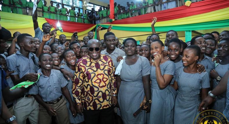 ___9136163___2018___11___25___7___President-Akufo-Addo-with-some-of-the-students-of-Oda-SHS