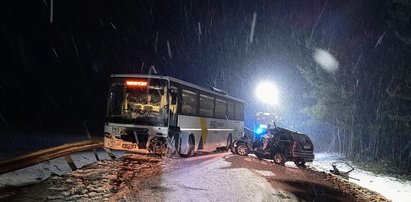 Groźny wypadek drogowy w Jankowicach. Pięć osób w szpitalu