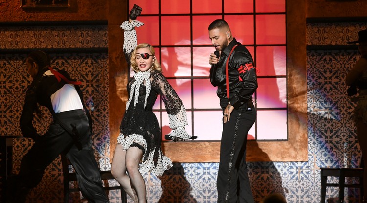 Madonna x Maluma