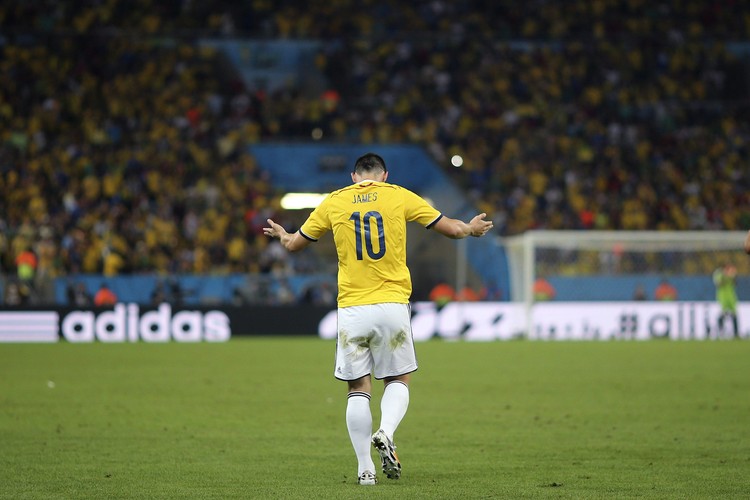 22-letni James Rodriguez gwiazdą mundialu i bohaterem Kolumbii