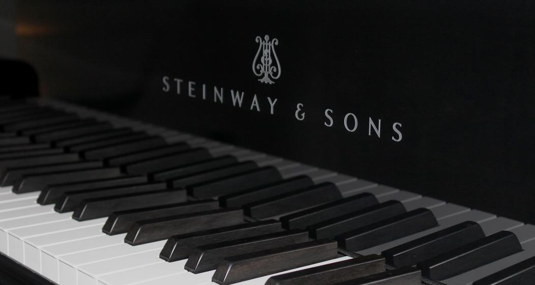 Est-ce possible d'apprendre le piano seul ? – Salon Musique
