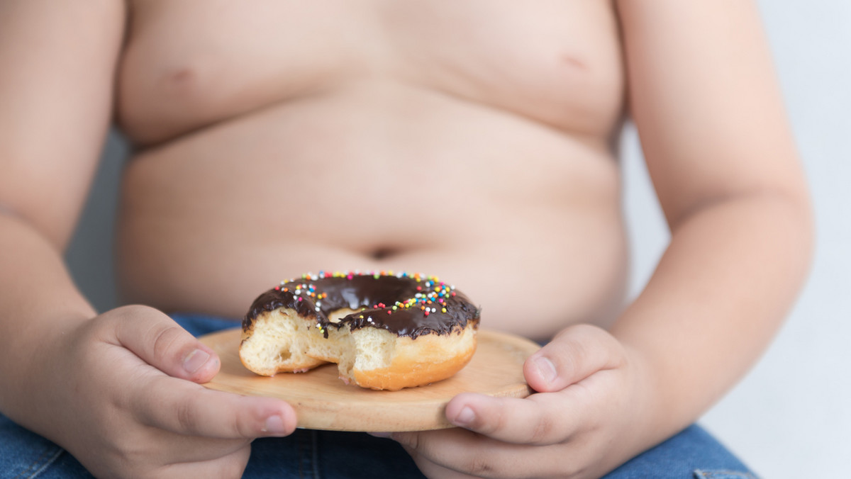 Co czwarty mały Europejczyk jest otyły, przez co znacznie bardziej narażony na rozwój chorób cywilizacyjnych takich jak cukrzyca. Czy dzieci XXI wieku rzeczywiście są na nią skazane?