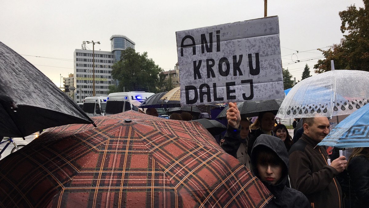 "Jesień średniowiecza". Strajk Kobiet: protesty w całym kraju