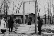 Wyrok śmierci przez powieszenie byłego komendanta obozu Auschwitz-Birkenau, Rudolfa Hoessa, 1947 r.