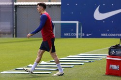 Robert Lewandowski stoczył pojedynek na gołe pięści [WIDEO]