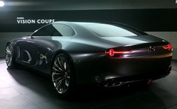 Mazda stawia na wodór i paliwo przyszłości z alg. Unia pracuje nad nowym prawem