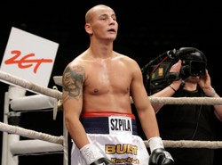 Polskiego boksera dobrze karmili w więzieniu. Przytył 34 kg