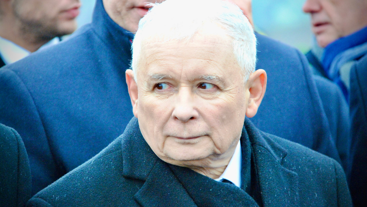Zmiany w PKO BP? Kaczyński "bardzo się wkurzył", PiS rozważa "opcję zero"
