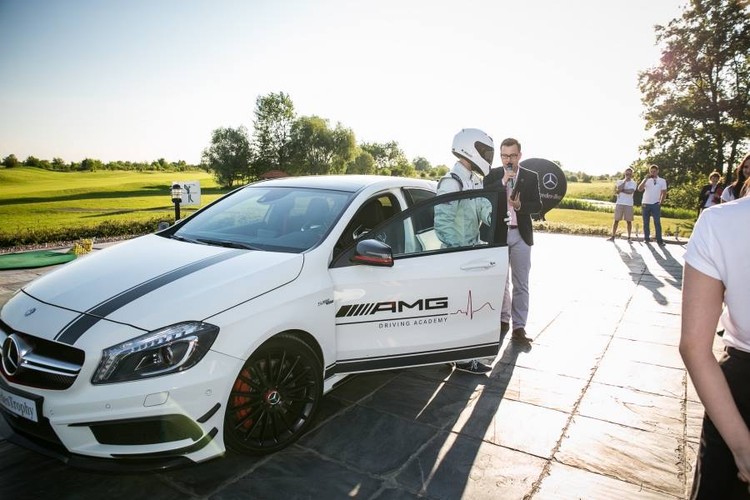 Kamil Stoch jako Stig z Top Gear