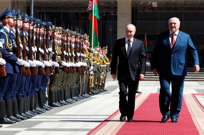 Vladimir Putin i Aleksandar Lukašenko u Minsku 24. maja