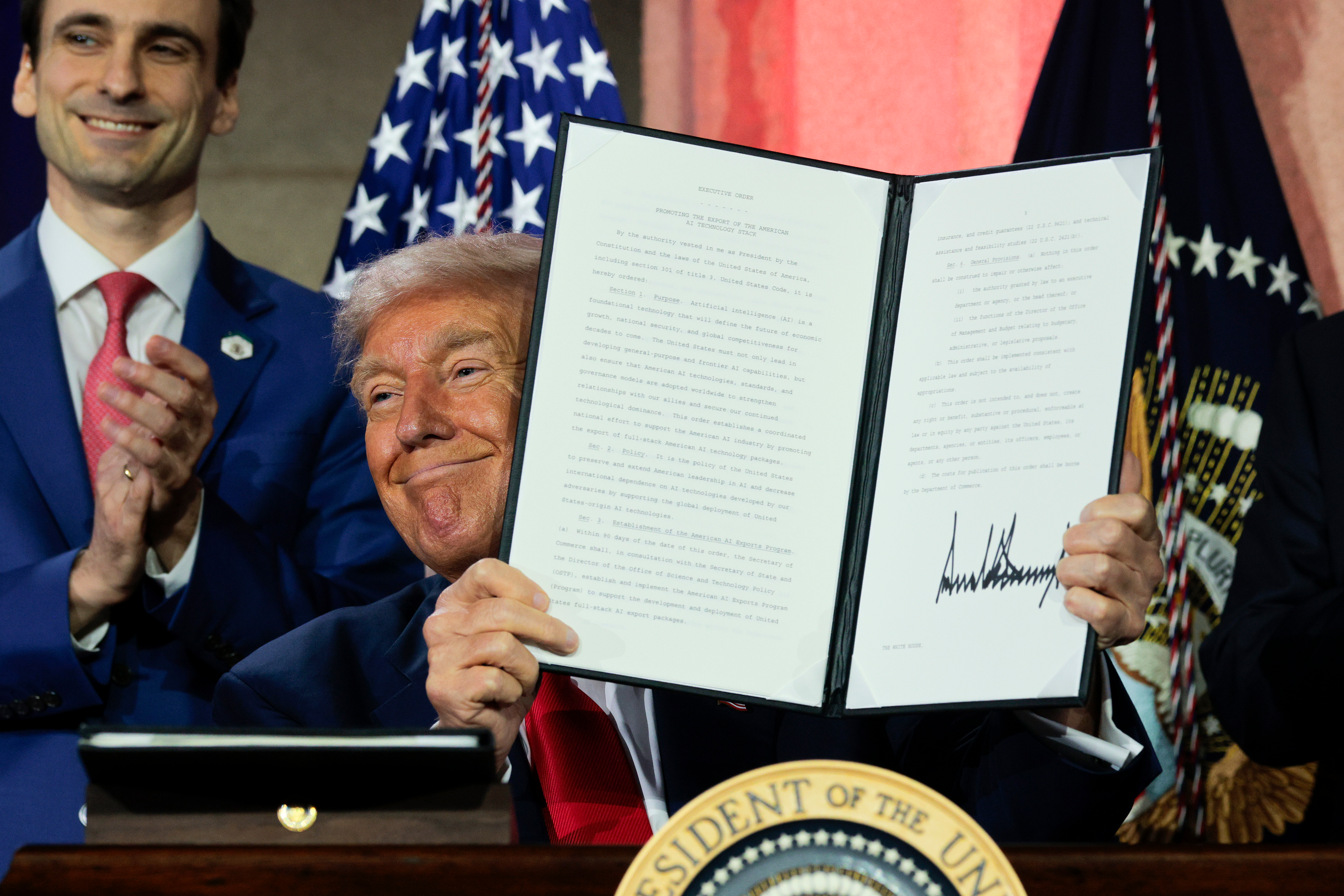 Trump firma ordine per rimuovere senzatetto dalle strade Usa