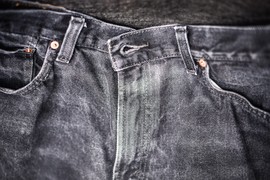 Evo kako da vam crne farmerke ne izgube boju: U mašinu dodajte ovaj prirodni sastojak