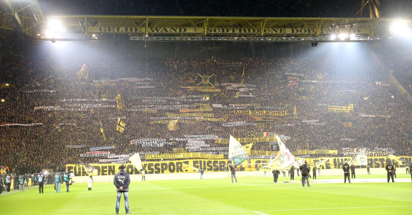 Kibice Borussii Dortmund zaatakowali fanów RB Lipsk