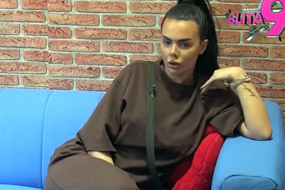 TRUDNA ANITA IMA POSEBAN ZAHTEV Obratila se u kameru i otkrila šta joj je neophodno u rijalitiju: "Moram da vodim računa, stomak je počeo da mi raste"