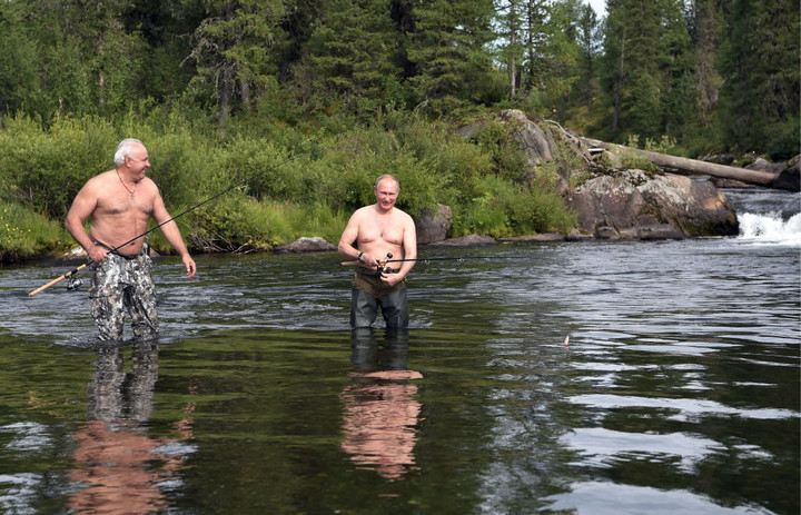 Władimir Putin łowi ryby / fot. Alexei Nikolsky / Contributor / Getty Images