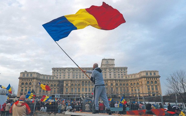 Protesty po anulowaniu przez rumuński Sąd Konstytucyjny pierwszej tury wyborów prezydenckich, Bukareszt, 11 marca 2025 r.