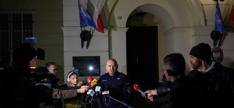 Obywatele RP spędzili kilka godzin w policyjnym kordonie. Policja publikuje nagranie