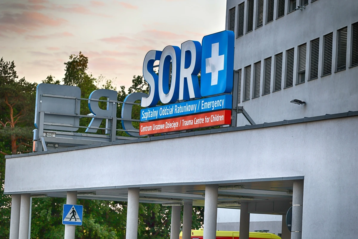 Nie żyje lekarz zaatakowany przez nożownika. "Skaner przed wejściem do szpitala może być koniecznością"