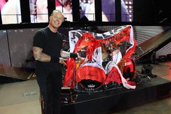 Metallica w ramionach polskich fanek – zobacz!