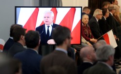 PO przypomina projekt konstytucji PiS z 2010 r. i oskarża: Chcą znieść w Polsce demokrację