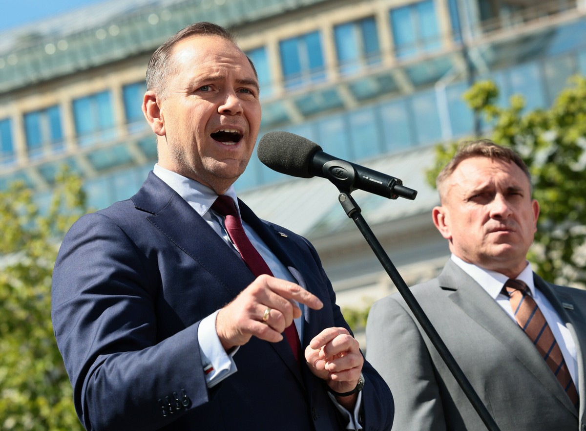 Pomysły Nawrockiego pomogą głównie bogatym. "Ochłapy dla biednych"