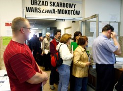 Rząd wycofuje się z obietnic wyborczych