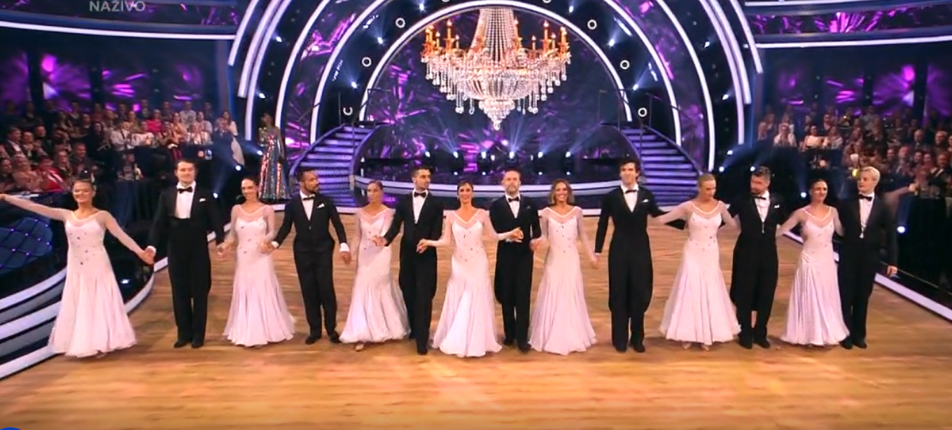 V Let’s Dance si všetky páry zatancovali spoločný valčík. 