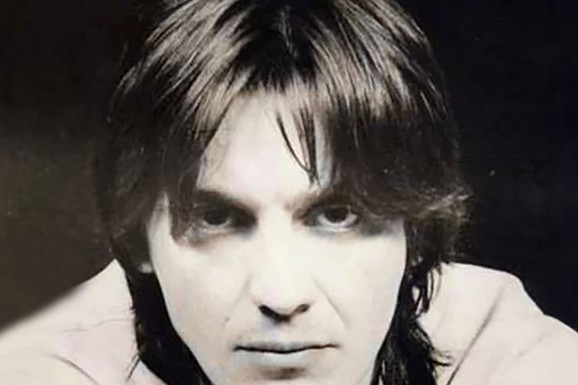 UMRO JE OD DROGE I U BEDI SA SAMO 41 GODINU Svirao je sa Bajagom i Borom Čorbom, a otišao zaboravljen od svih: Na selu se borio sa zavisnošću