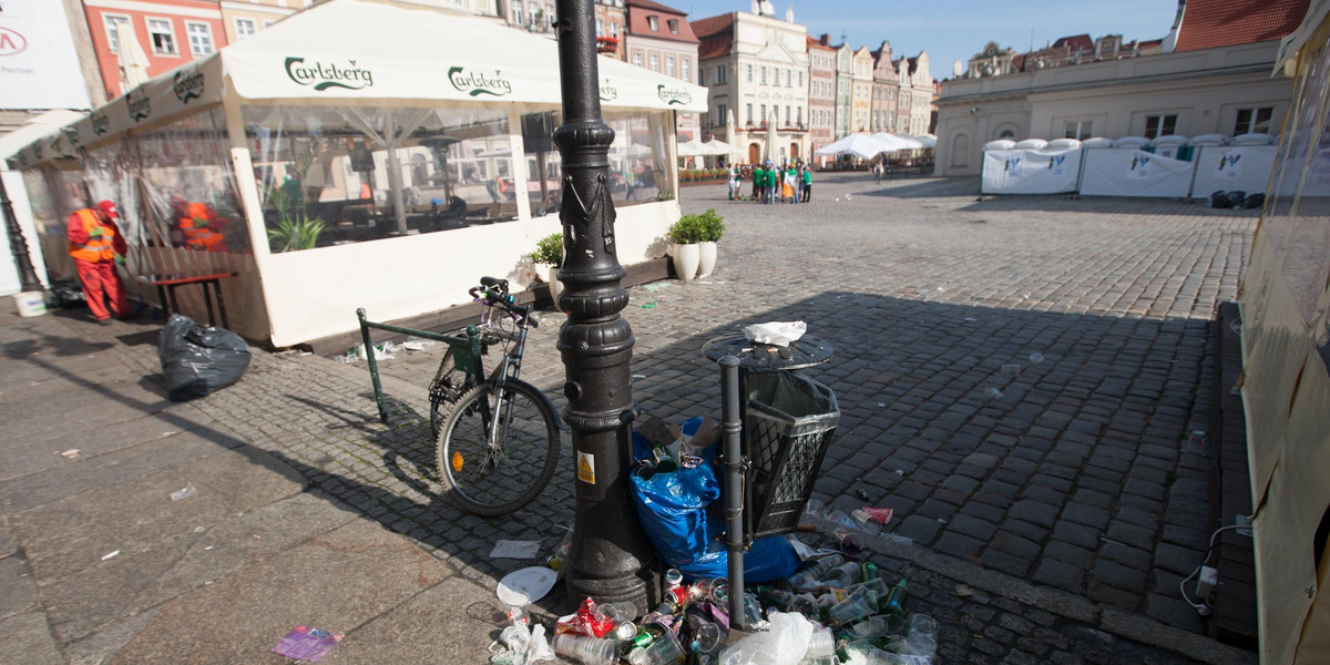 Śmieci w centrum Poznania