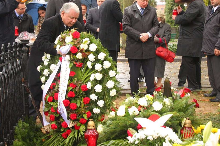 Kaczyński odsłanił tablicę ku czci Rosiaka