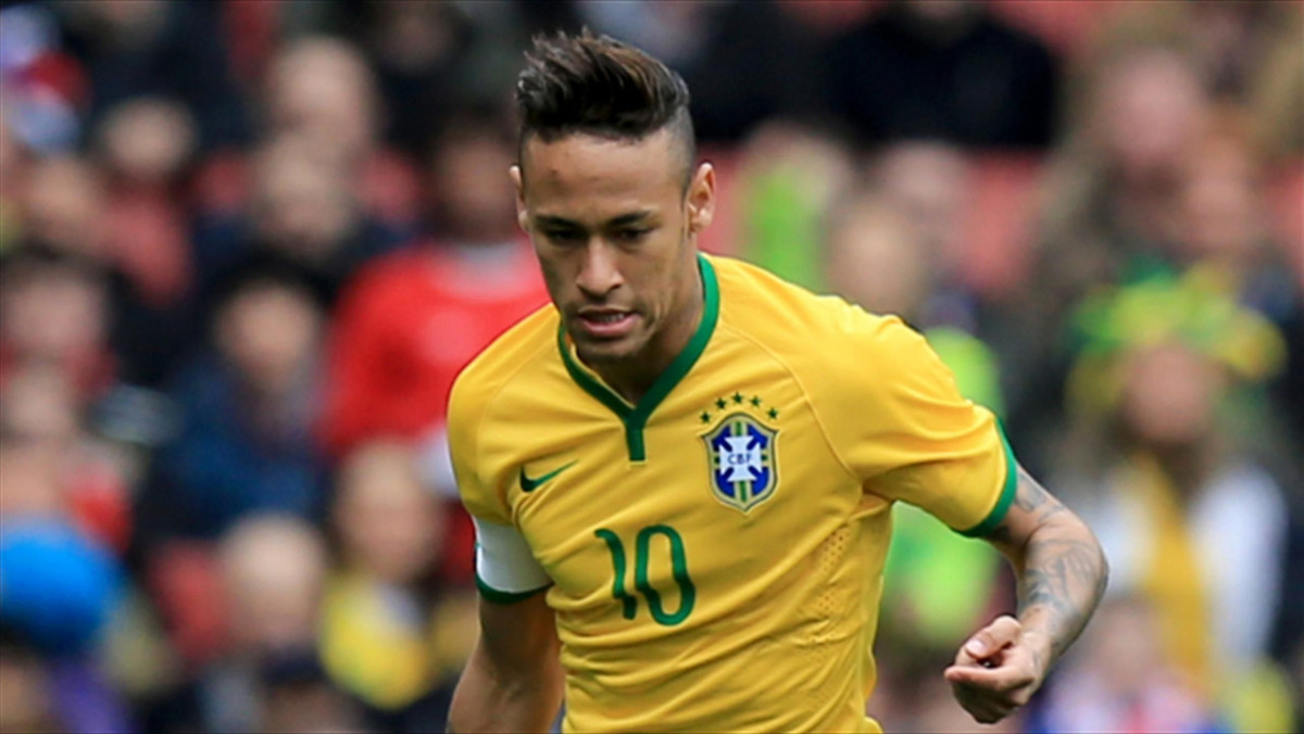 Choć napastnik FC Barcelony Neymar ma dopiero 24-lata, to w nocy z czwartku na piątek strzelił swojego 49. gola dla reprezentacji Brazylii, a podopieczni Titego pokonali Boliwię aż 5:0. Dzięki kolejnemu trafieniu w barwach Canarinhos Neymar awansował na 4. miejsce najlepszych strzelców w historii brazylijskiej kadry i wyprzedził legendarnego Zico.