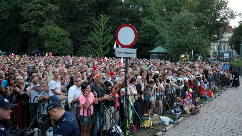 Światowe Dni Młodzieży: 58 policjantów zatruło się w drodze na uroczystości