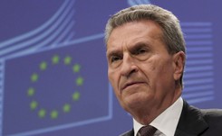 Unijny komisarz ds. budżetu: Będę walczył o powiązanie funduszy z praworządnością, weto nie zadziała