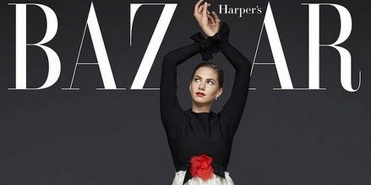 Emma Ferrer na okładce Harper's Bazaar